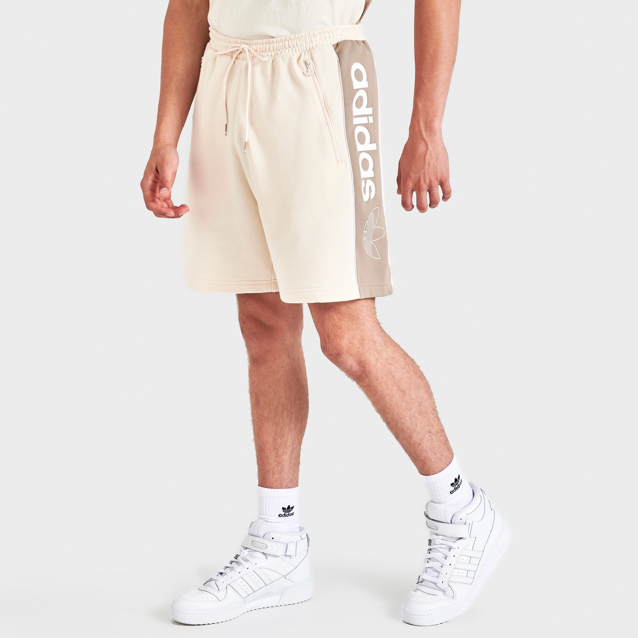 adidas Originals Itasca Shorts Khaki / Wonder White