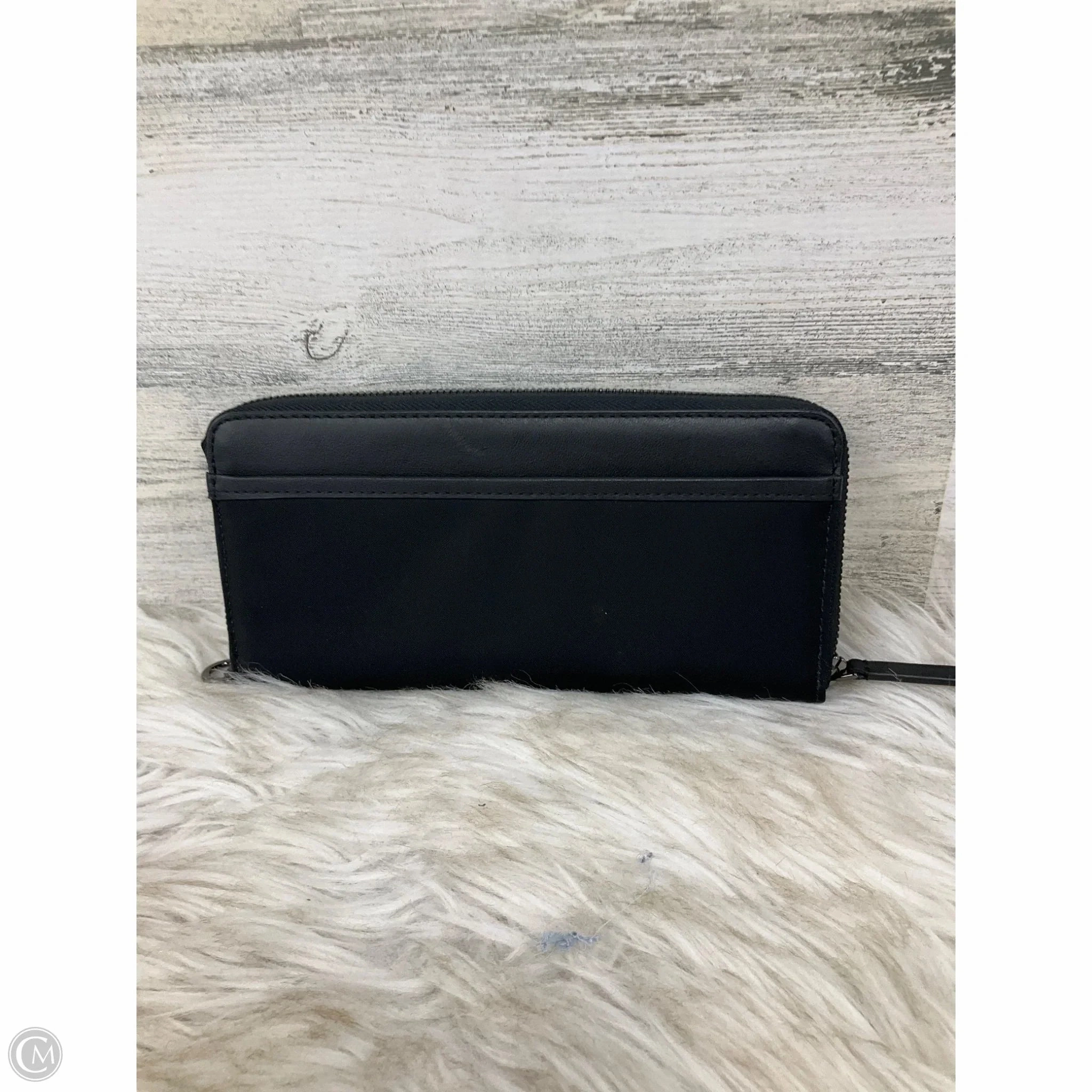Wallet Designer By Tumi, Size: Large